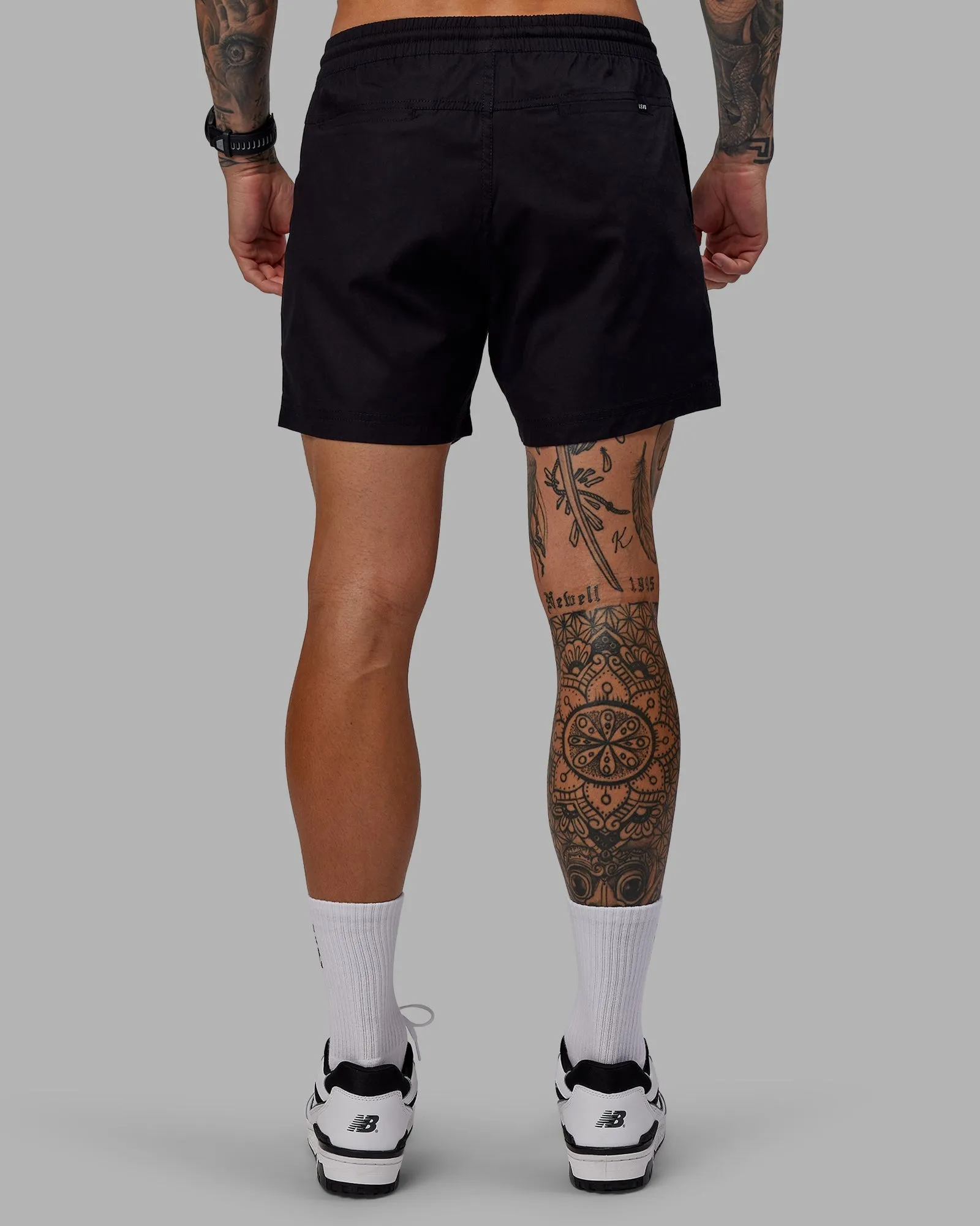 Daily 5" Shorts - Black-White
