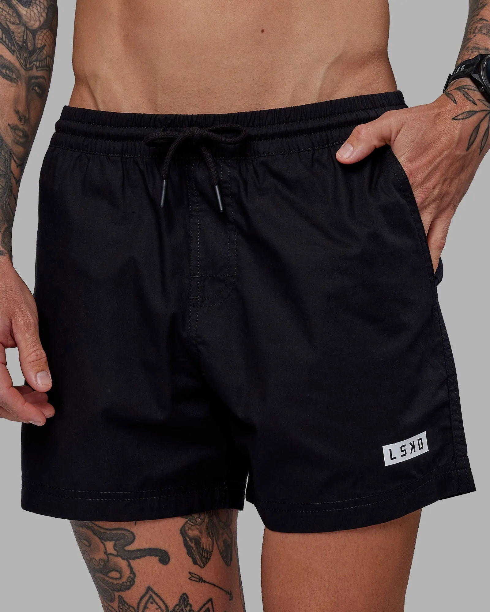 Daily 5" Shorts - Black-White