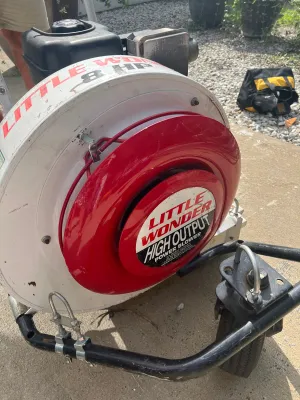 Little Wonder Power Blower 8HP - Runs GREAT!