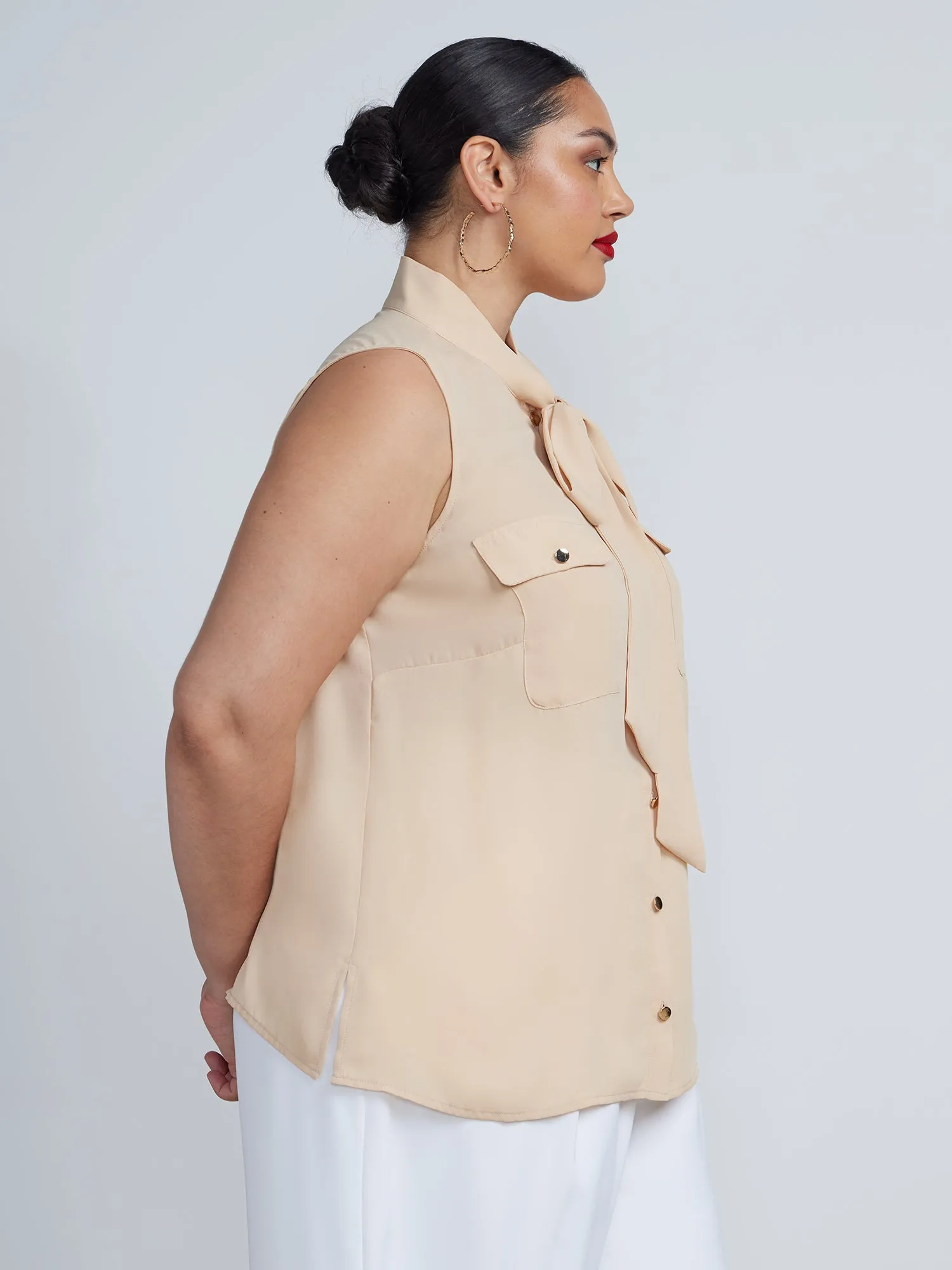 Plus Sleeveless Pocket Blouse